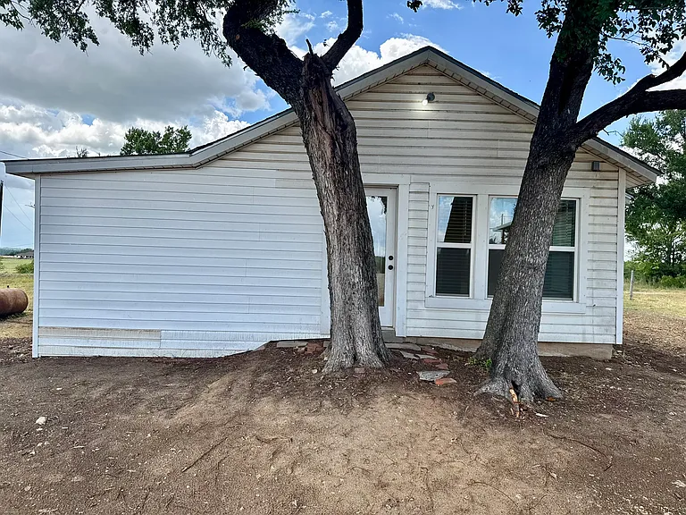 5840 N FM 51 — Photo 19