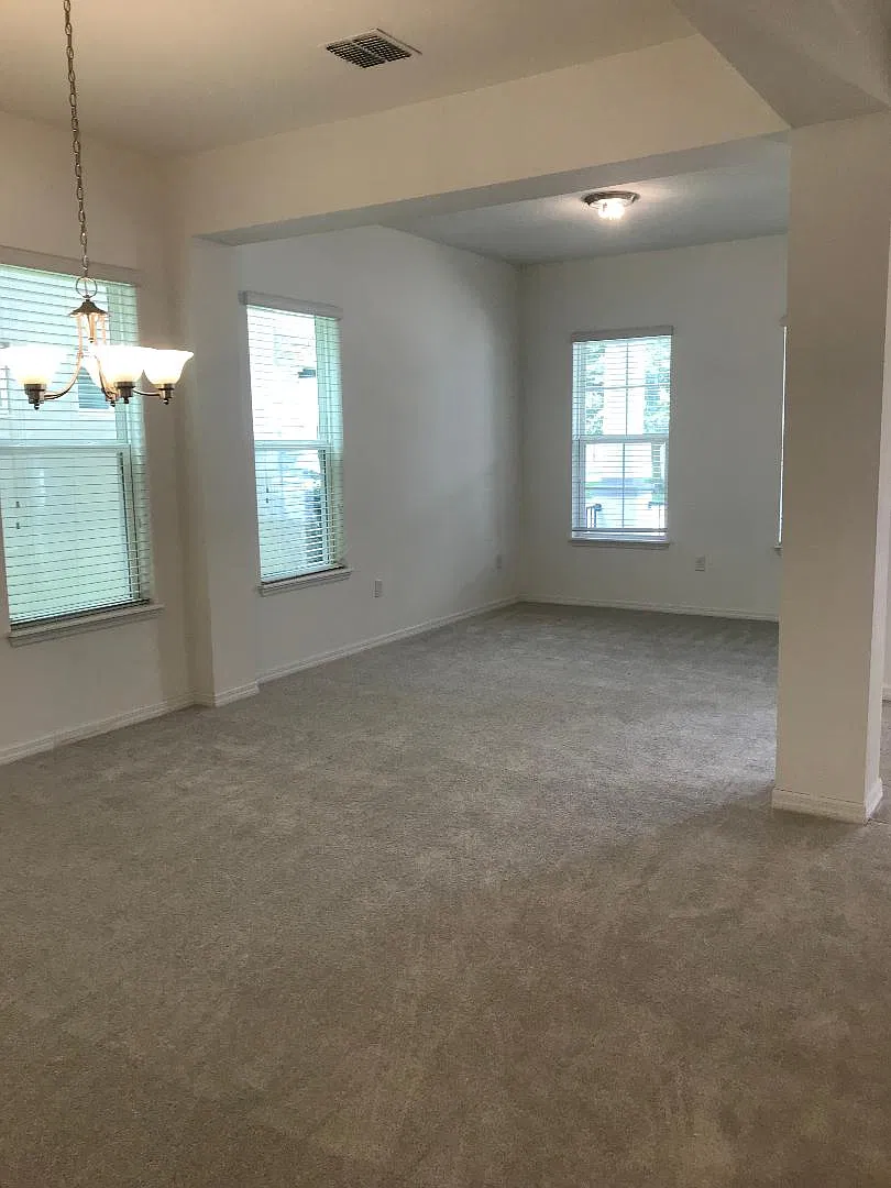 4 bed, 3.5 bath, 3078 sqft, $3,800 — Photo 4