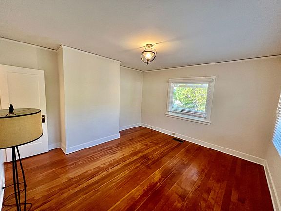 5th image of 602 De La Vista Ave
