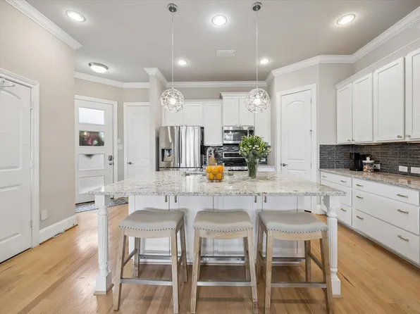 8417 Water Oak Pass Dr, Houston, TX 77055