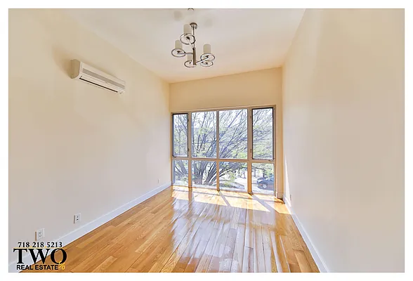 Sold by TwoRealEstate LLC | media 5