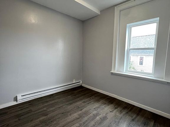 5th image of 283 W Delavan Ave #8