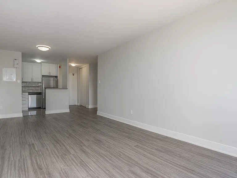 131 Maxwell St — Photo 12