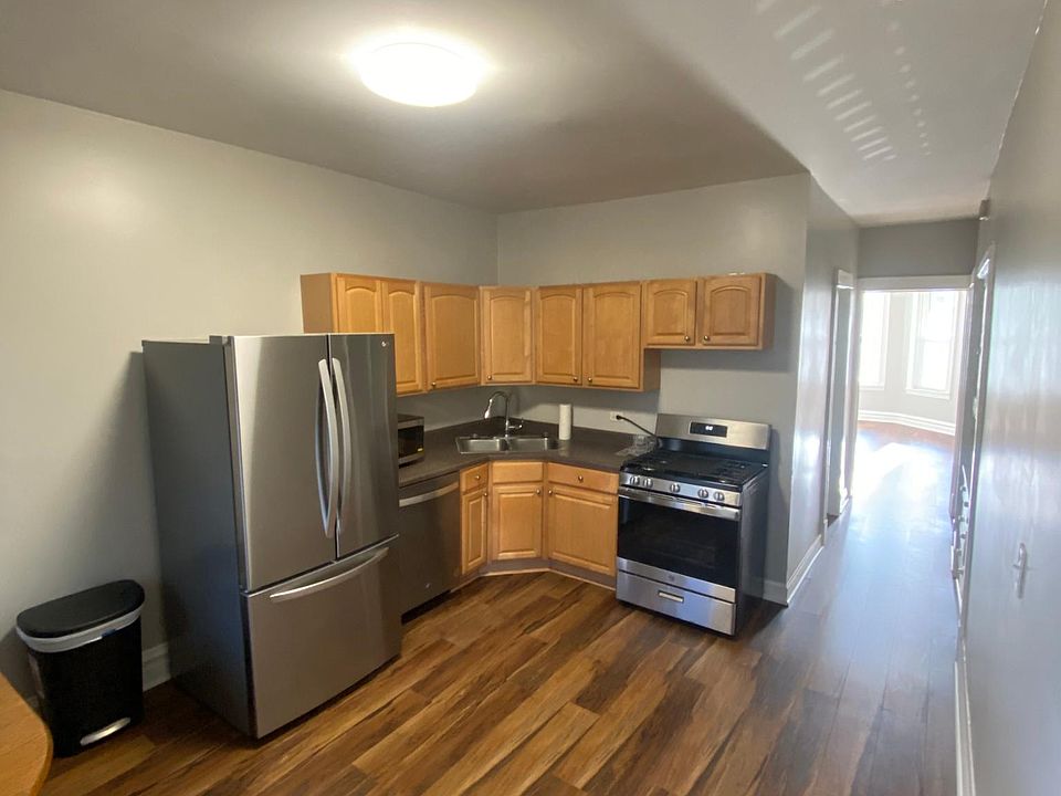 1st image of 3351 N Troy St APT 1