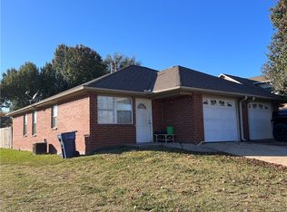 805 & B Meghan St #A, Siloam Springs, AR 72761