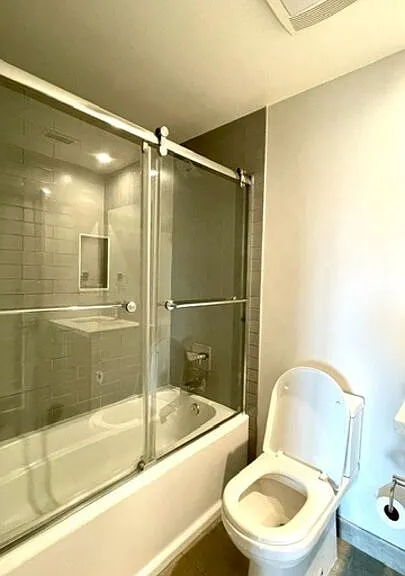 4937 W 20th St #1/4 — Photo 22