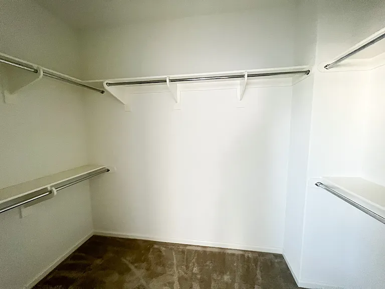58 Quill — Photo 31