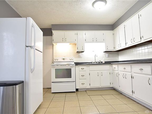 2nd image of 439 Lufkin Dr