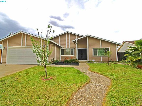 2nd image of 2304 Hilliard Cir
