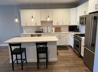 9 Independence Ave UNIT 202, Braintree, MA 02184