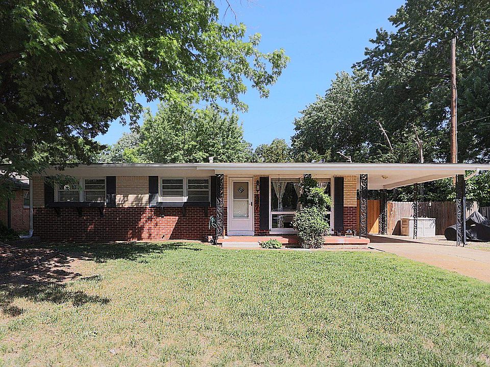 1st image of 427 Ivah Dr
