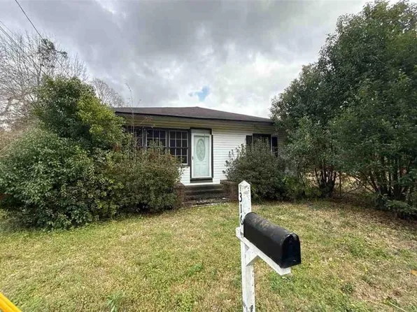 316 Iroquois St, Chickasaw, AL 36611