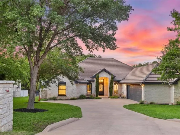 25 Stillmeadow Dr, The Hills, TX 78738