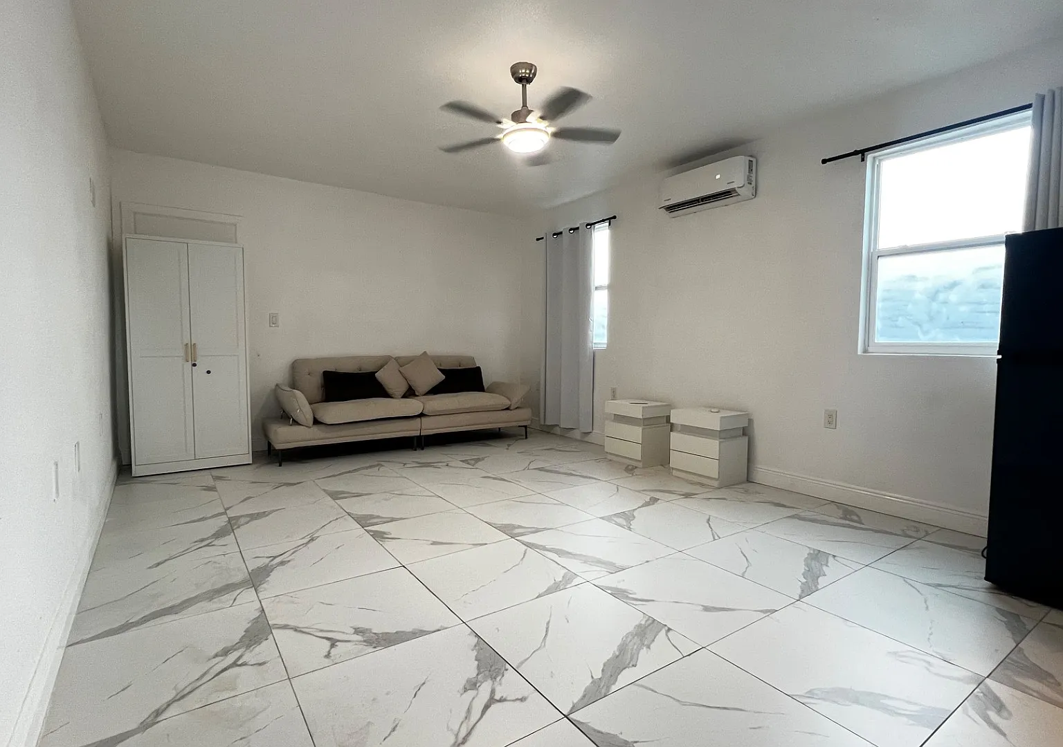 7509 Lakeshore Dr — Photo 2