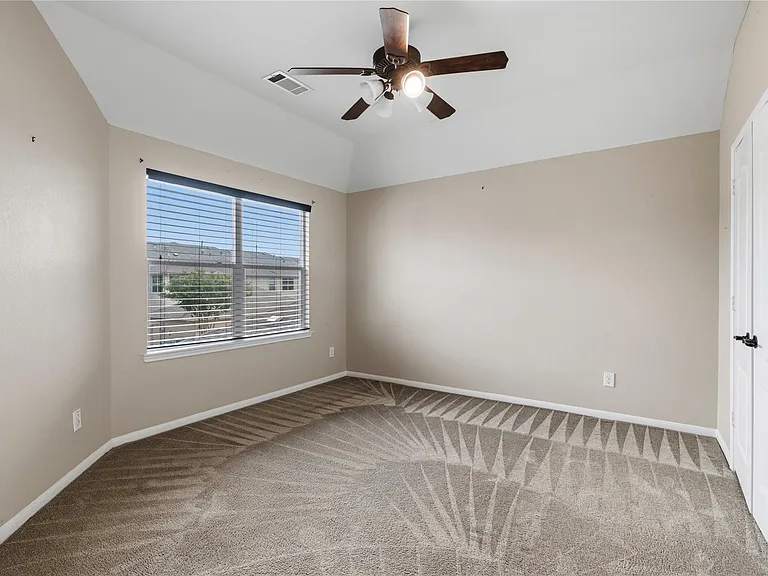 9131 Solvista Pass Ln — Photo 23