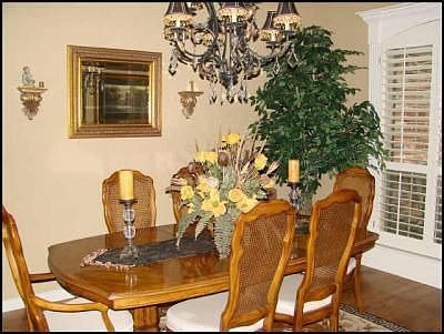 4th image of 8409 Park Brook Ct