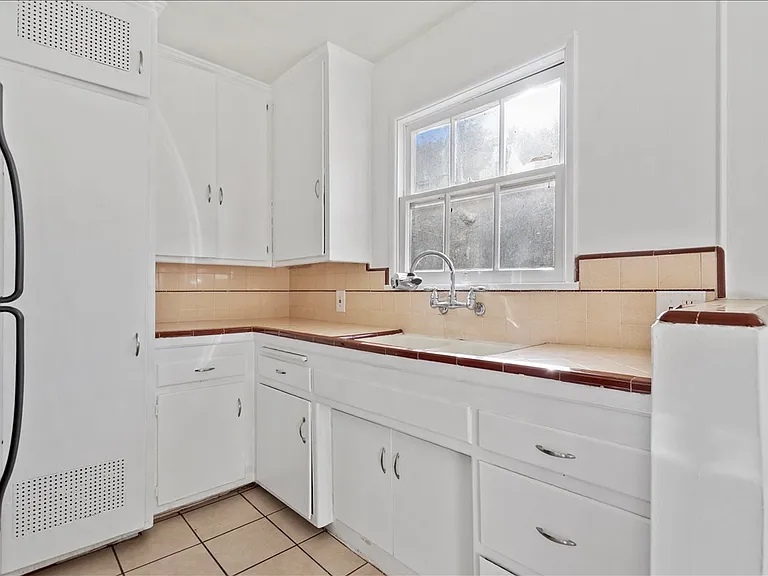 1725 S Robertson Blvd #8 — Photo 8