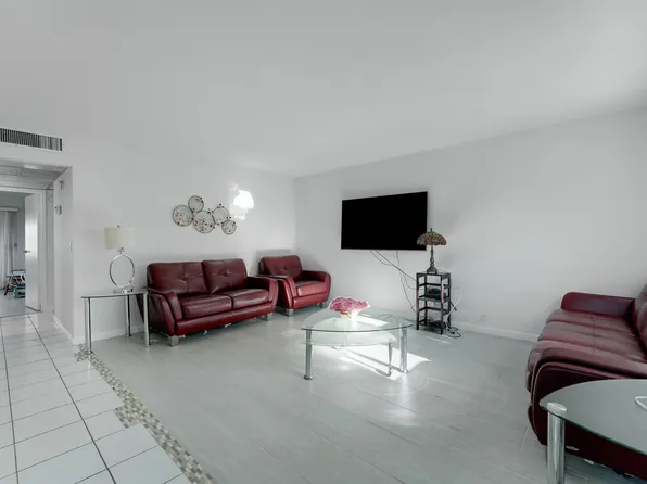 173 Valencia H, Delray Beach, FL 33446