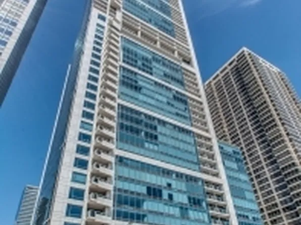340 E Randolph St Unit 1302, Chicago, IL 60601