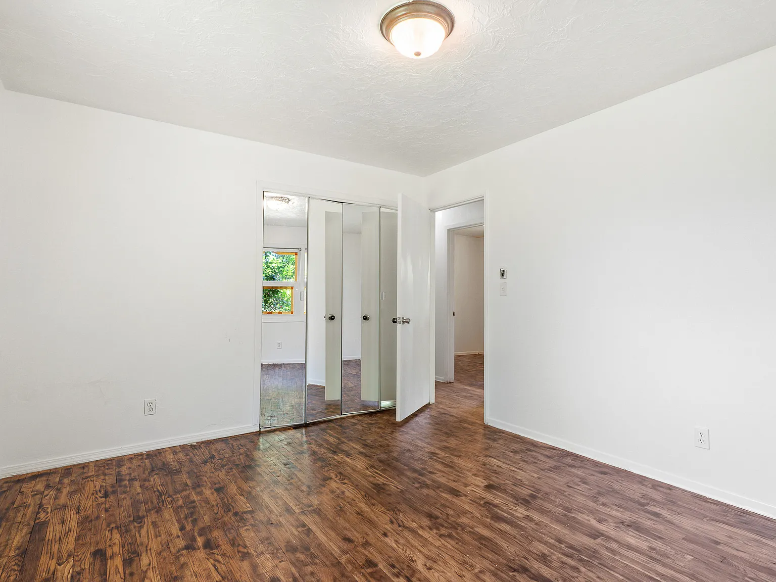 3 bed, 1600 sqft, $2,850 — Photo 3