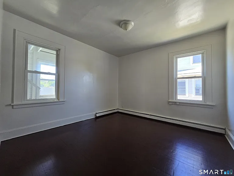 125 Hollister Ave — Photo 11