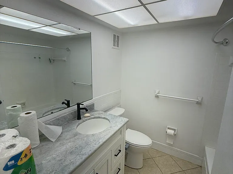 5150 10th Ave N #303 — Photo 13