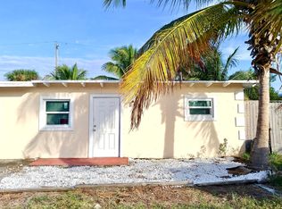 7898 Terrace Rd, Lake Worth, FL 33462