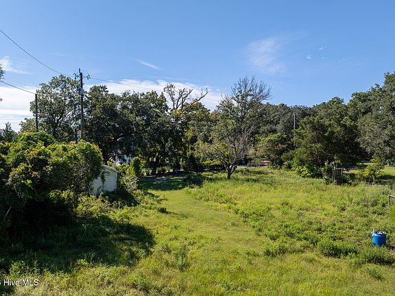 2nd image of 233 Moores Landing Ext