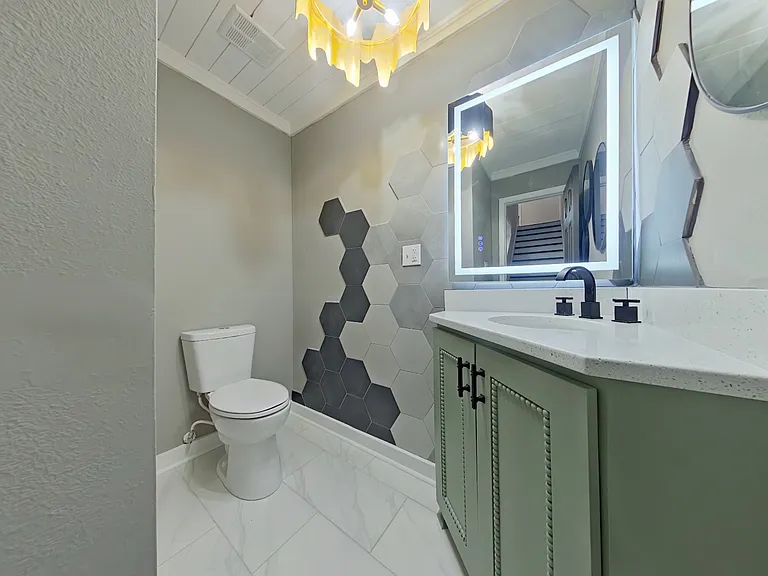 810 Eglin Pkwy NE #12 — Photo 16