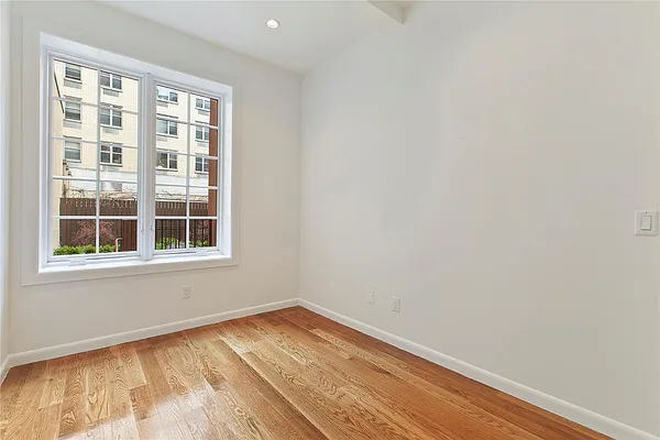 Sold by Douglas Elliman | media 19