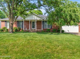 1211 Nightingale Ln, Goshen, KY 40026