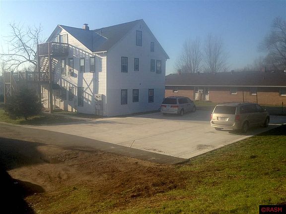 2nd image of 1118 N Washington Ave