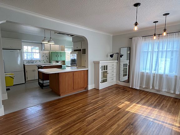 Kitchen/Living Room