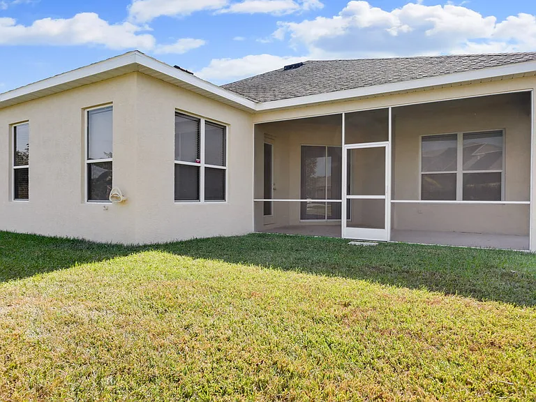 9104 63rd Ct E — Photo 18