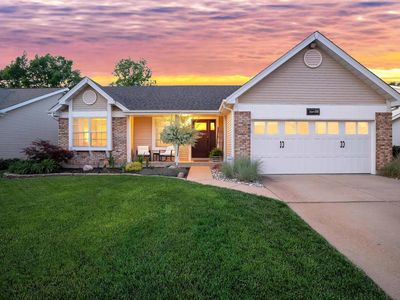 1098 Big Bend Station Dr, Manchester, MO, 63088