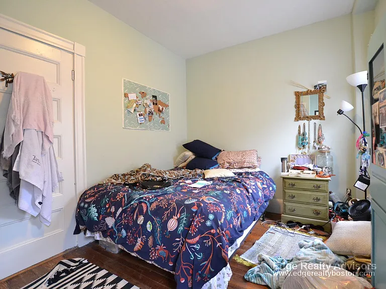 68 Etna St #2 — Photo 9