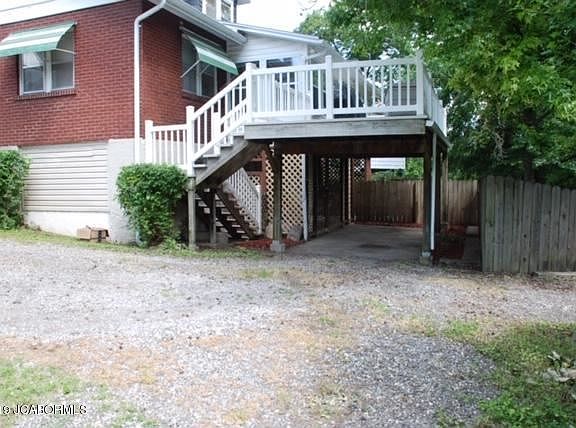 5th image of 1823 Ella St