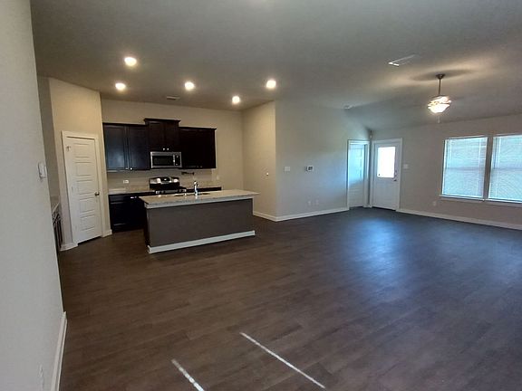 4th image of 10571 Pablo Way