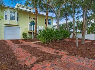 1296 Grand Canal Dr, Naples, FL 34110