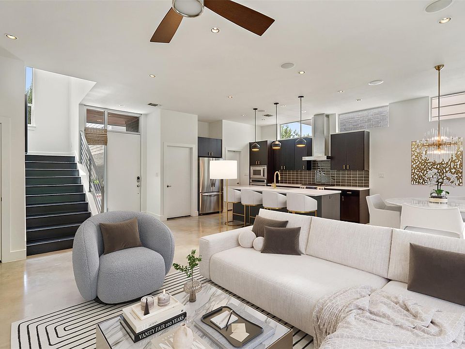 1st image of 2105 Goodrich Ave APT 2