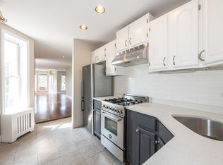 323 2nd St APT 4R, Brooklyn, NY 11215