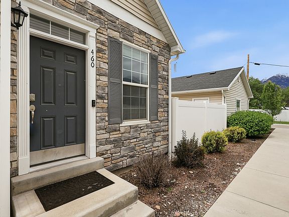 3rd image of 460 S Tri Terra Ln