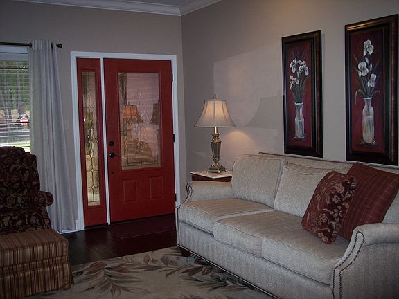 5th image of 12 Asbury Dr