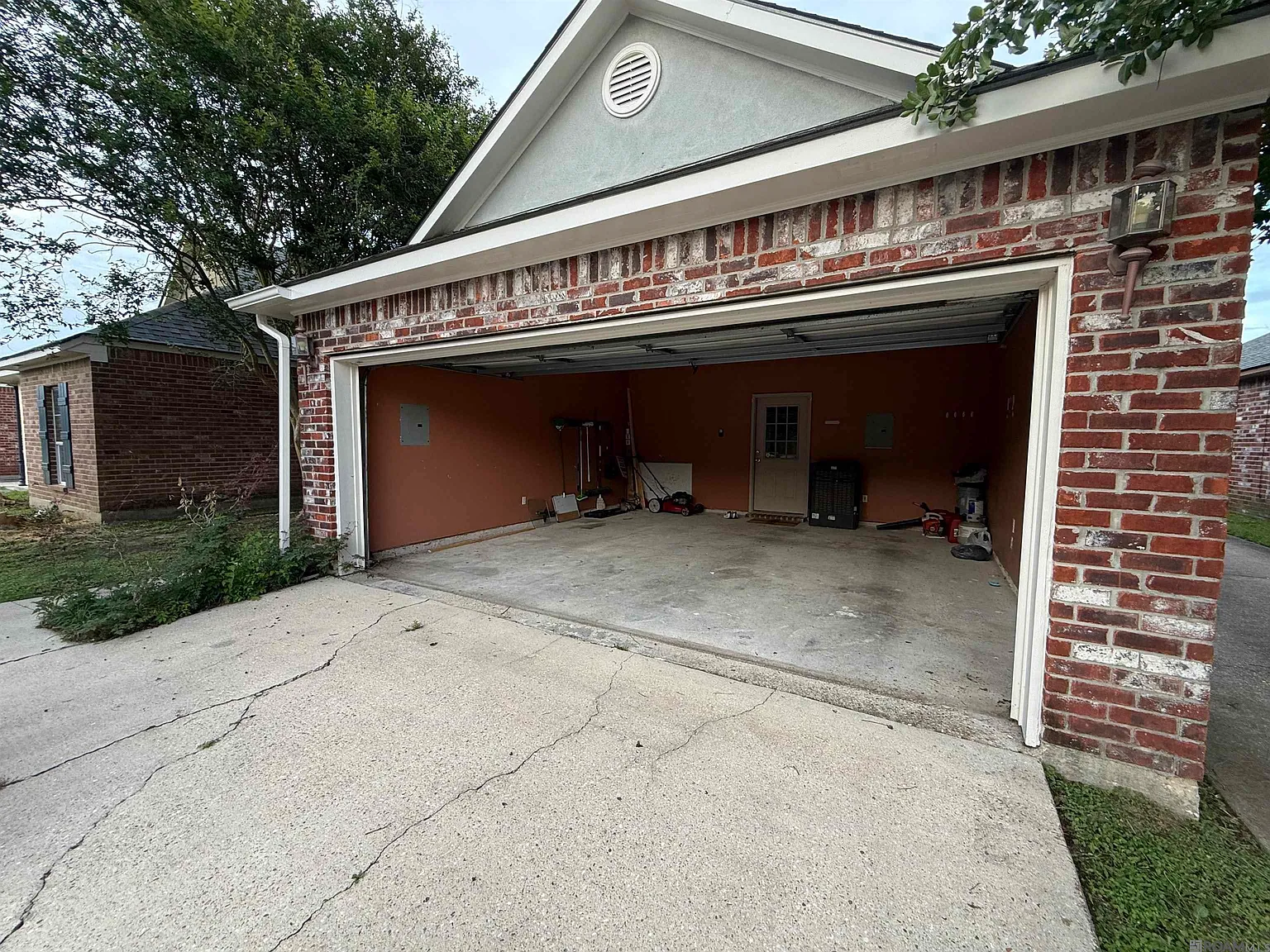 3 bed, 1459 sqft, $2,200 — Photo 4