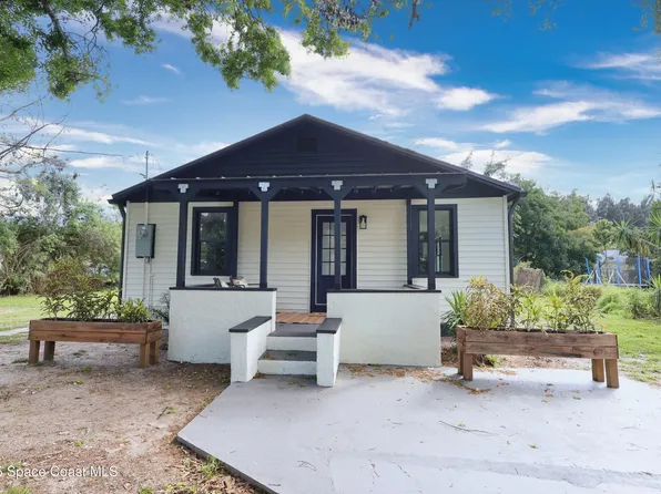 3303 Avenue F, Fort Pierce, FL 34947