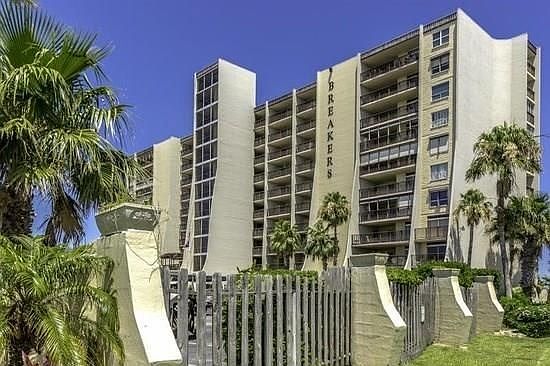 2nd image of 4242 Gulfbreeze Blvd APT 905