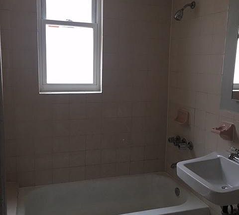 2nd image of 1328 Croes Ave