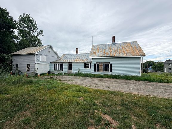 3rd image of 98 Main Street