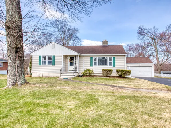 61 Macarthur Road, Trumbull, CT 06611