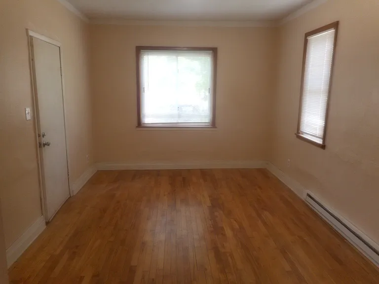 914 Armstrong Ave #1 — Photo 2